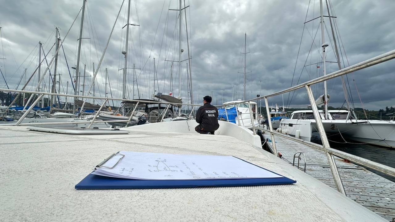 Ingeniería naval en terreno en marina del sur de Chile